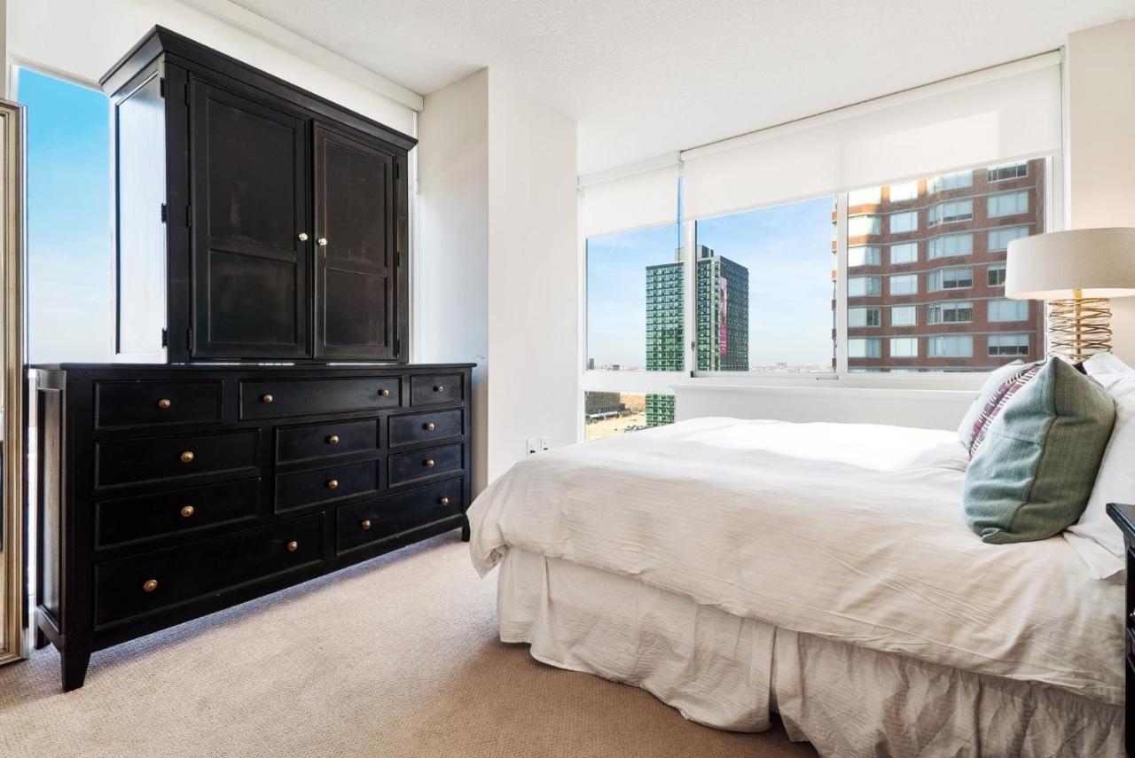 Bluebird Suites In เจอร์ซีย์ซิตี้ ภายนอก รูปภาพ